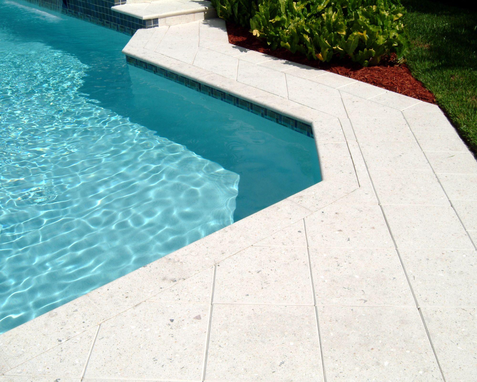 White Pavers For Pool Deck / He has indicated that the pavers will all